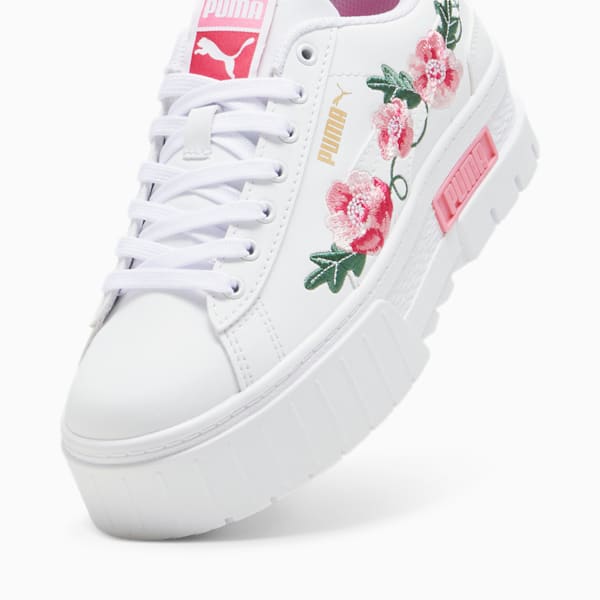 Puma suede platforms sales in white with embrodiery