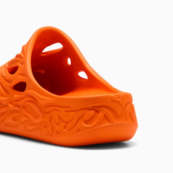 PUMA x LAMELO BALL MB.04 Men's Basketball Slides, Orange Poppy, extralarge