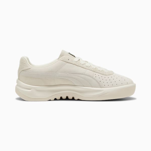 GV Special Suede Sneakers, Warm White-Vapor Gray, extralarge