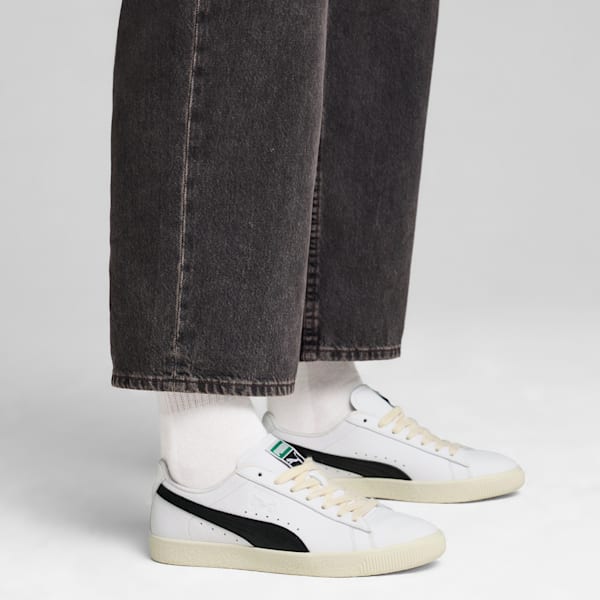 Clyde Leather Sneakers, PUMA White-PUMA Black-Frosted Ivory, extralarge