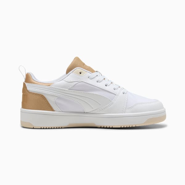 White PUMA trainer, for adults, with gold accents and lace-up closure.