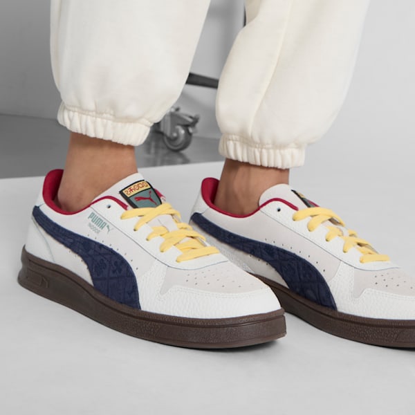ROAD TO UNITY Indoor Training Shoes, Warm White-New Navy-Gum, extralarge