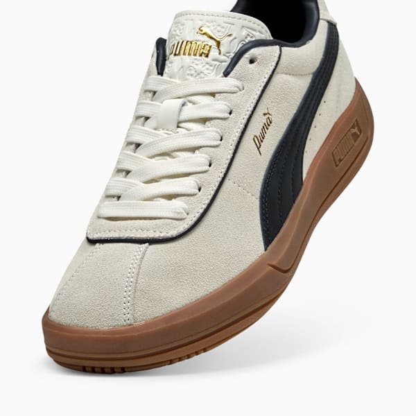 PUMA Club Klassika Suede Sneakers Women, Warm White-PUMA Black-PUMA Gold, extralarge-GBR