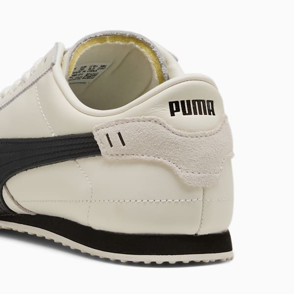 ユニセックス ベラ UT レザー スニーカー, Warm White-PUMA Black, extralarge-JPN