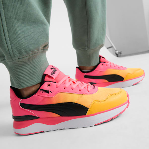 Tenis R78 Voyage Fade para mujer, Sunset Glow-PUMA Black-Sun Stream, extralarge