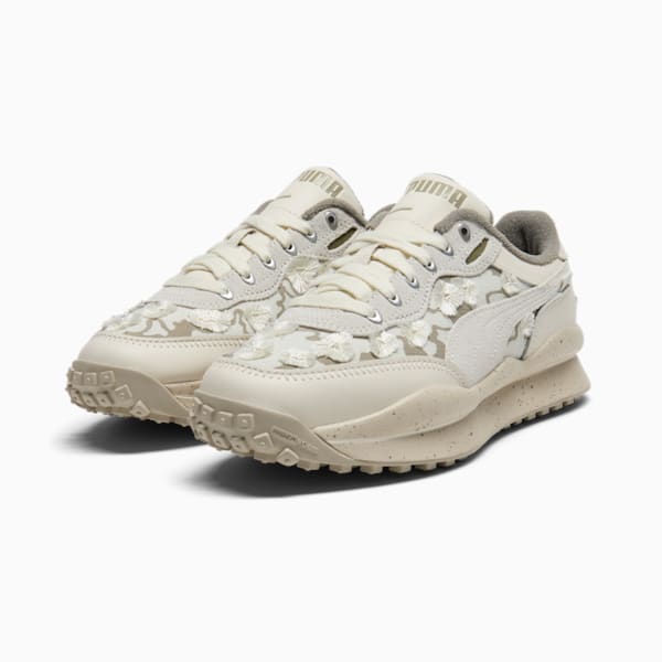 Tenis para mujer Style Rider Trim, Warm White-Desert Dust-Vapor Gray, extralarge
