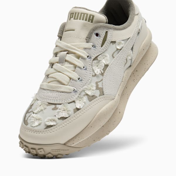 Tenis para mujer Style Rider Trim, Warm White-Desert Dust-Vapor Gray, extralarge
