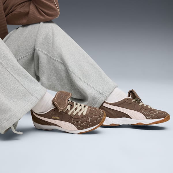 King Indoor Wine Club Wns Women, Flat Bronze-PUMA White, extralarge