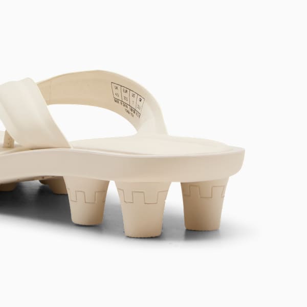 FENTY x PUMA Cat Cleat Slides Women, Alpine Snow-PUMA Gold, extralarge