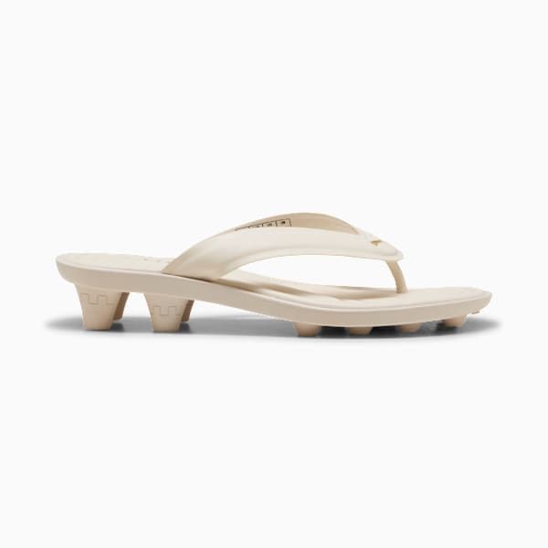 FENTY x PUMA Cat Cleat Slides Women, Alpine Snow-PUMA Gold, extralarge
