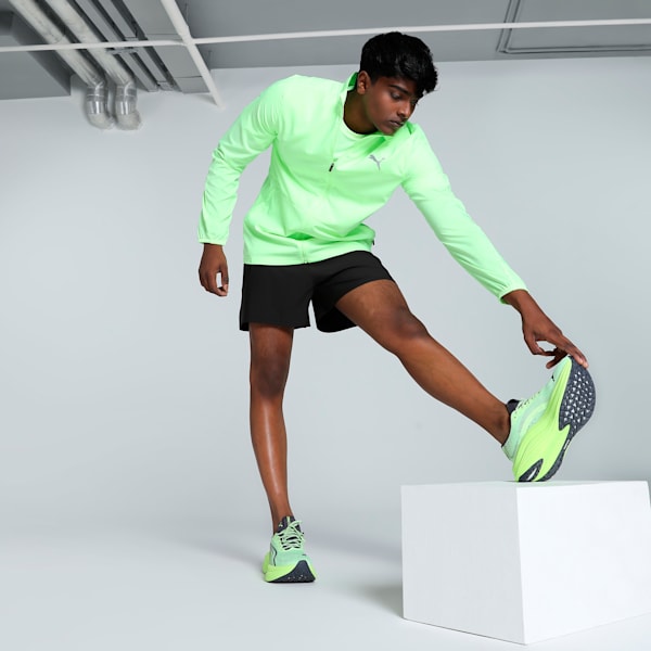 Run Favorite Men's Woven Running Jacket, Fizzy Apple, extralarge-IND