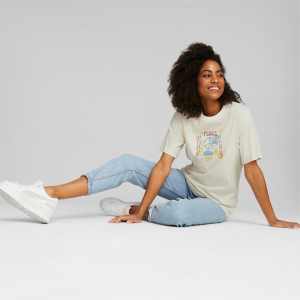 Downtown Relaxed Women's Graphic Tee, no color