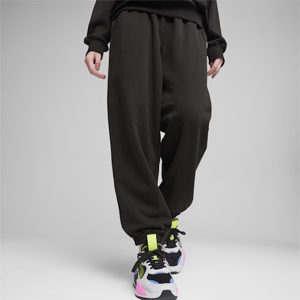 Essentials Women's Relaxed Fit French Terry Fleece Jogger Sweatpant  : : Clothing, Shoes & Accessories