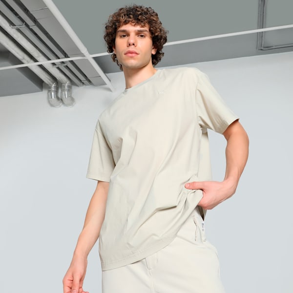 MMQ SPORT Woven Men's Relaxed Fit Tee, Desert Dust, extralarge-IND