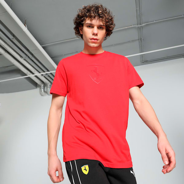 Scuderia Ferrari Race Tonal Shield Men's Motorsport Tee, Rosso Corsa, extralarge-IND