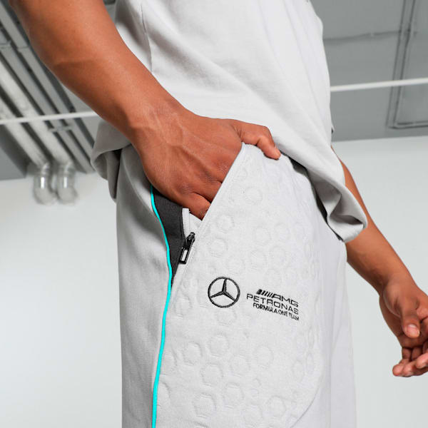 Mercedes-AMG Petronas F1® Men's Motorsport Sweat Shorts, Team Silver, extralarge-IND
