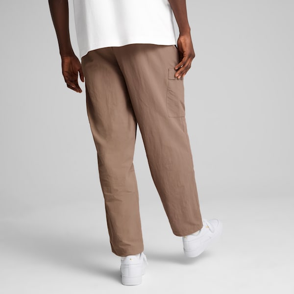 WARDROBE ESSENTIALS Men's Relaxed Cargo Pants, Totally Taupe, extralarge