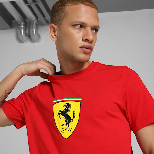 Scuderia Ferrari Race Coloured Big Shield Motorsport Men's Tee, Rosso Corsa, extralarge-IND