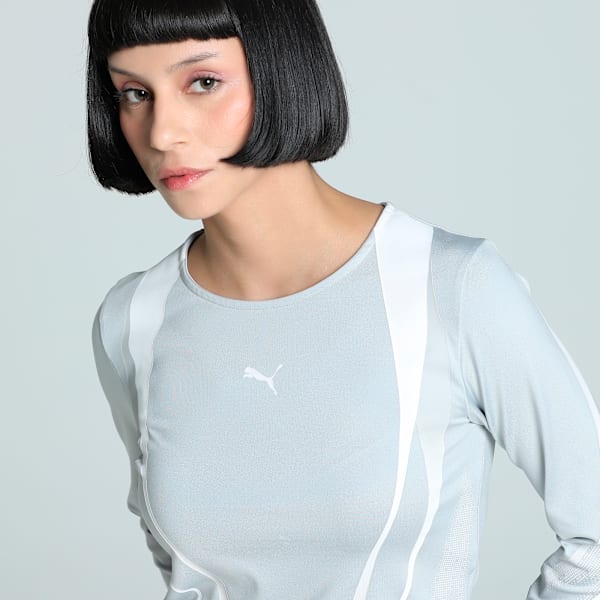 DARE TO Women's Slim Fit Graphic Long Sleeve Tee, Flat Light Gray, extralarge-IND