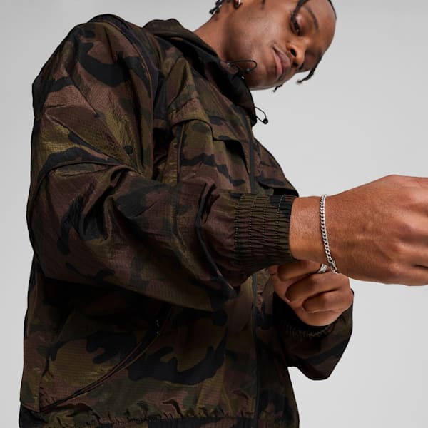 Chamarra de tela anti-desgarro con estampado integral Mostroverse, PUMA Black, extralarge