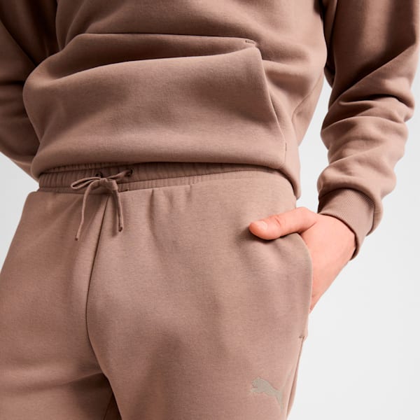 Essentials Elevated Men's Sweatpants, Totally Taupe, extralarge