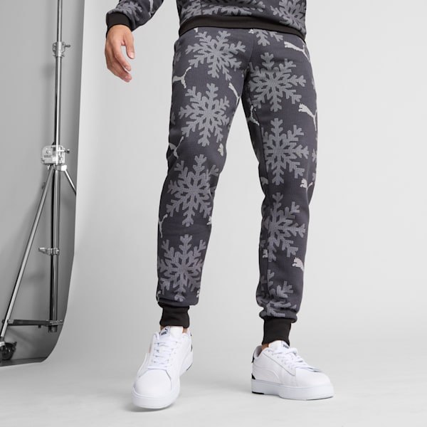 ESS+ Logo Lab Winter Snowflake Sweatpants, PUMA Black, extralarge