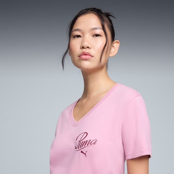 Essentials Script V-Neck Tee Women, Poised Pink, extralarge