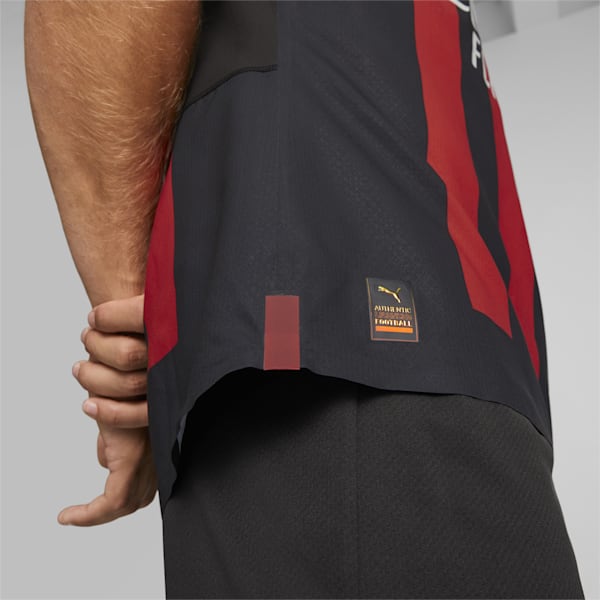 Maillot A.C. Milan de l’équipe 2022/2023 Authentic pour hommes, Puma Black-Tango Red, extralarge