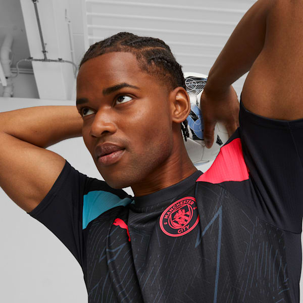 Manchester City Men's Prematch Jersey, Dark Navy-Hero Blue-Sunset Glow, extralarge
