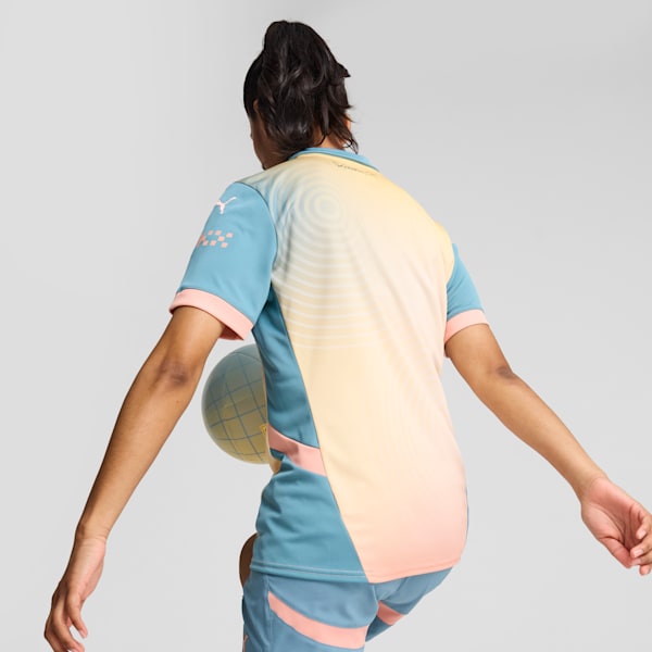 Réplique du quatrième maillot de soccer de Manchester City 24/25 Femme, Rosebay-Bold Blue, extralarge