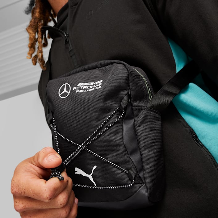 Mercedes AMG Petronas Motorsport Portable Mercedes AMG Petronas PUMA