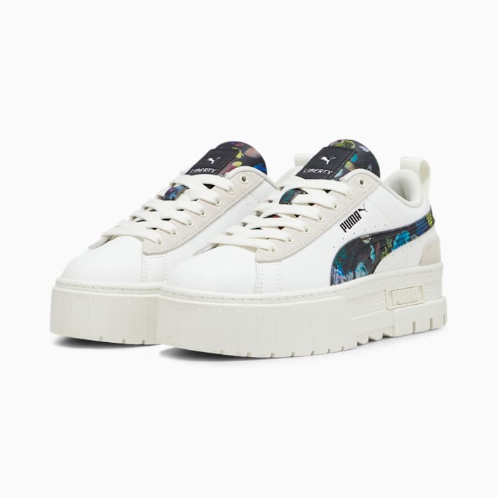 Puma suede platforms in white hotsell with embroidery