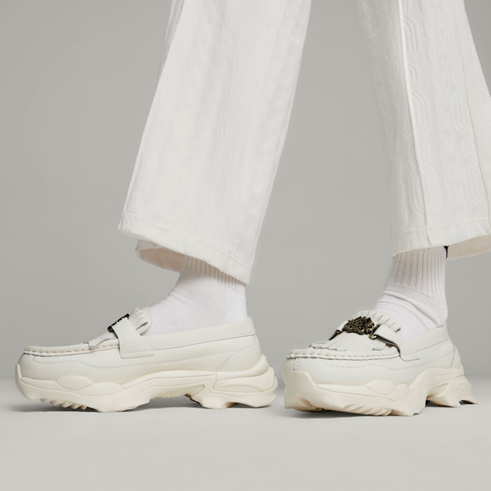 Mocasines de cuero PUMA x PALOMO Nitefox en Talla 23.5 en Blanco