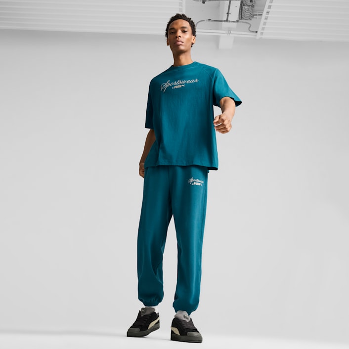 CLASSICS+ Oversized Tee Men | T-shirts & Tops | PUMA