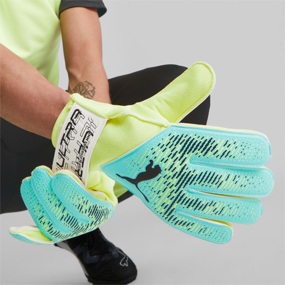 Изображение Puma Вратарские перчатки ULTRA Grip 4 RC Goalkeeper Gloves #2: Electric Peppermint-Fast Yellow