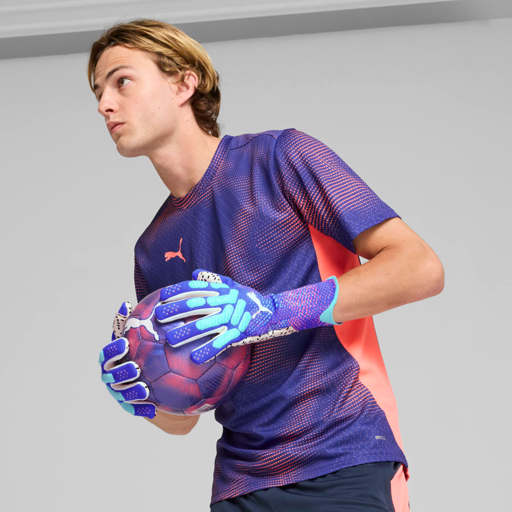 Изображение Puma Вратарские перчатки FUTURE Ultimate NC Goalkeeper Gloves #2: Bluemazing-Sunset Glow-Electric Peppermint