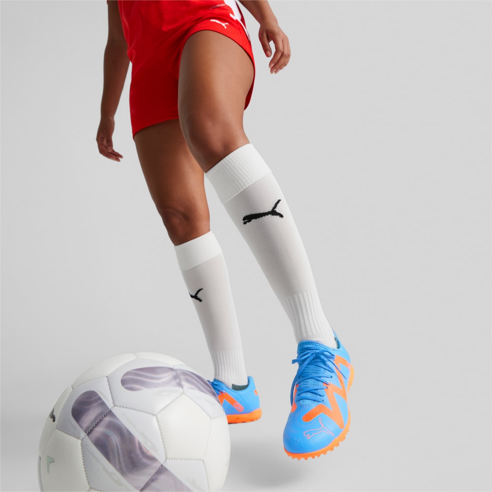 Изображение Puma Бутсы FUTURE Play TT Football Boots #2: Blue Glimmer-PUMA White-Ultra Orange