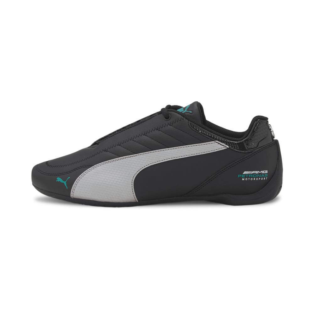 wide width softball cleats