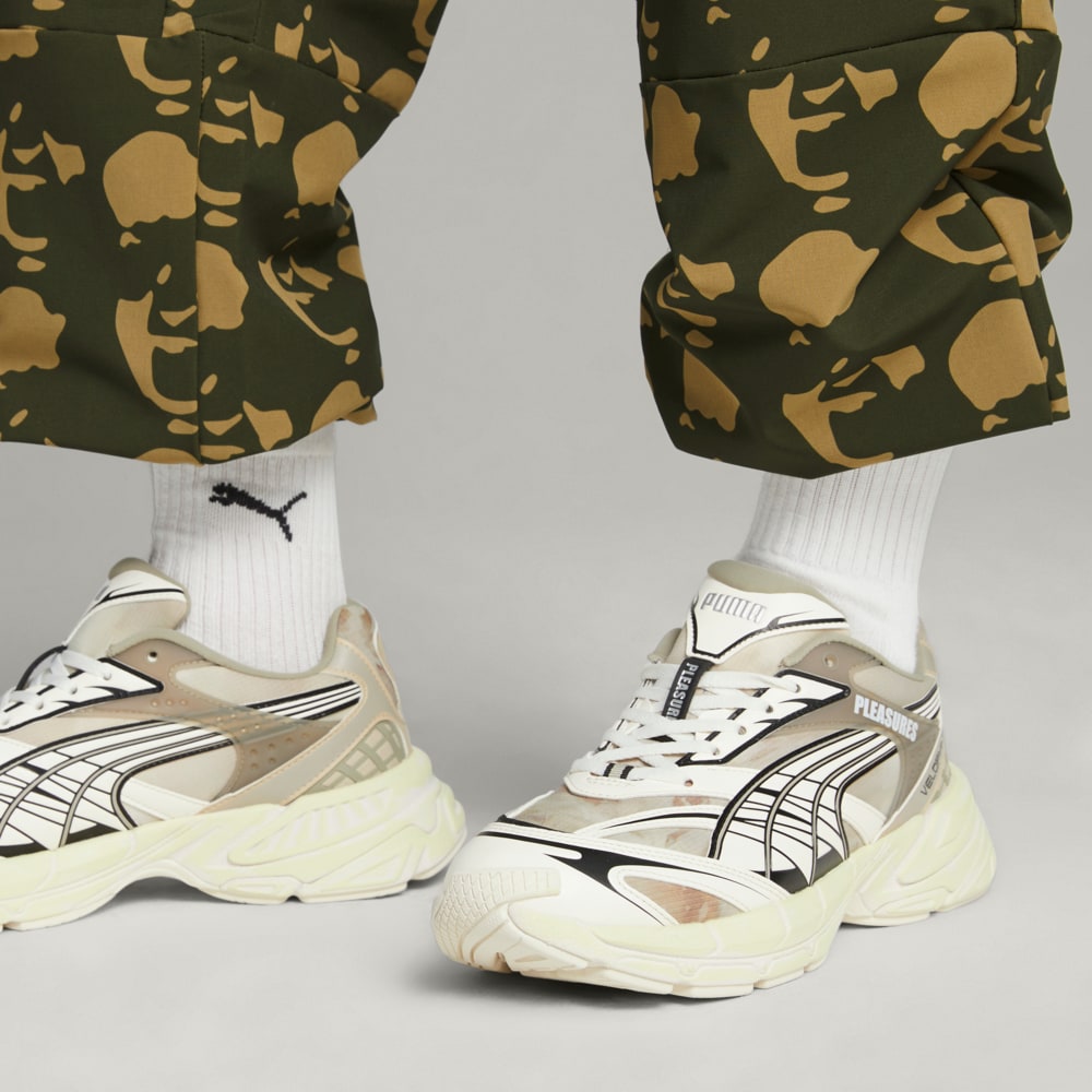 Image Puma PUMA x PLEASURES Velophasis Overdye Sneakers #2