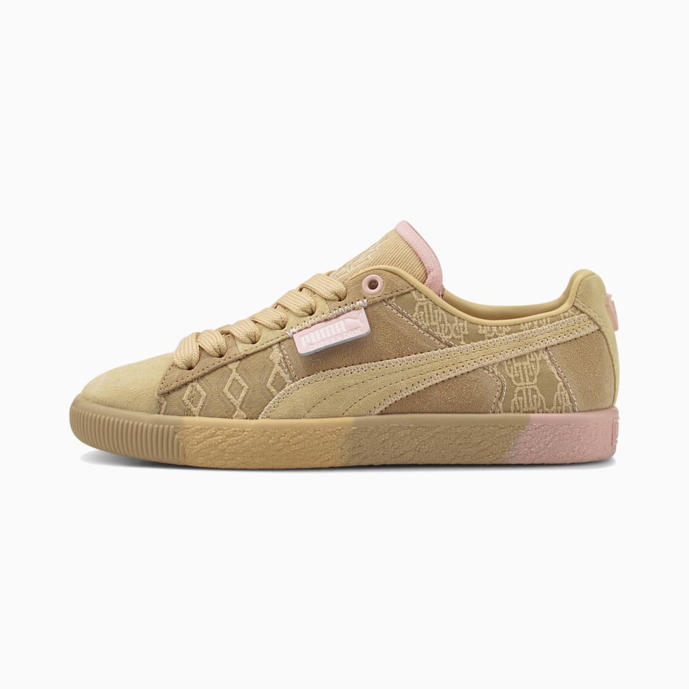 Imagen PUMA Zapatillas para mujer PUMA x DAPPER DAN Clyde Pre-Game Runway #1