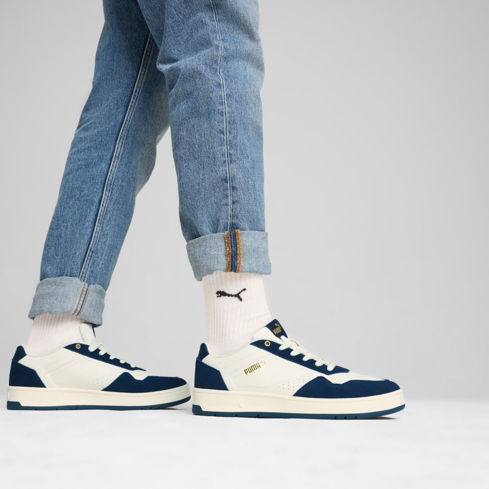 Изображение Puma Кеды Court Classic Suede Sneakers #2: Frosted Ivory-Club Navy-PUMA Gold