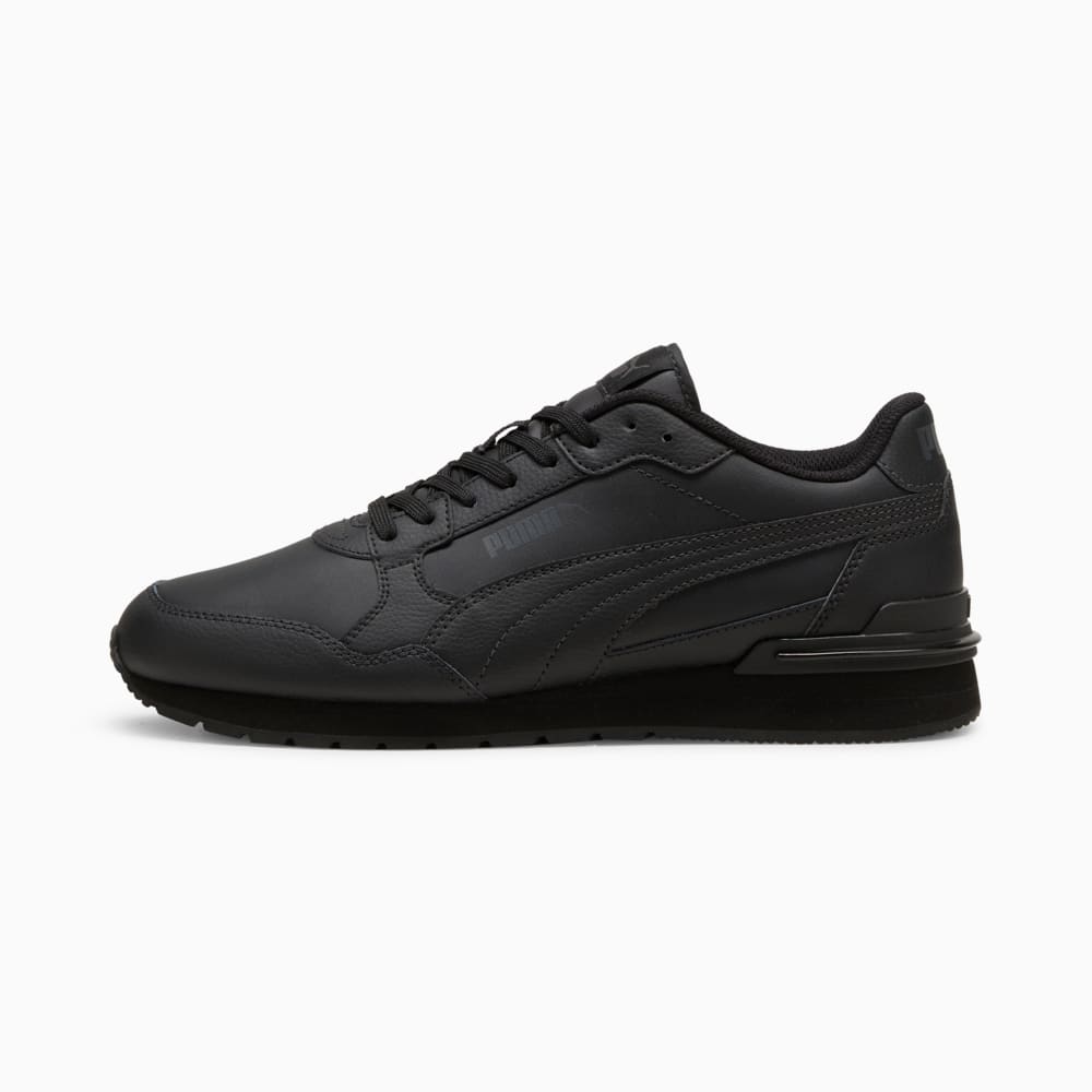 Sneakers full black hotsell