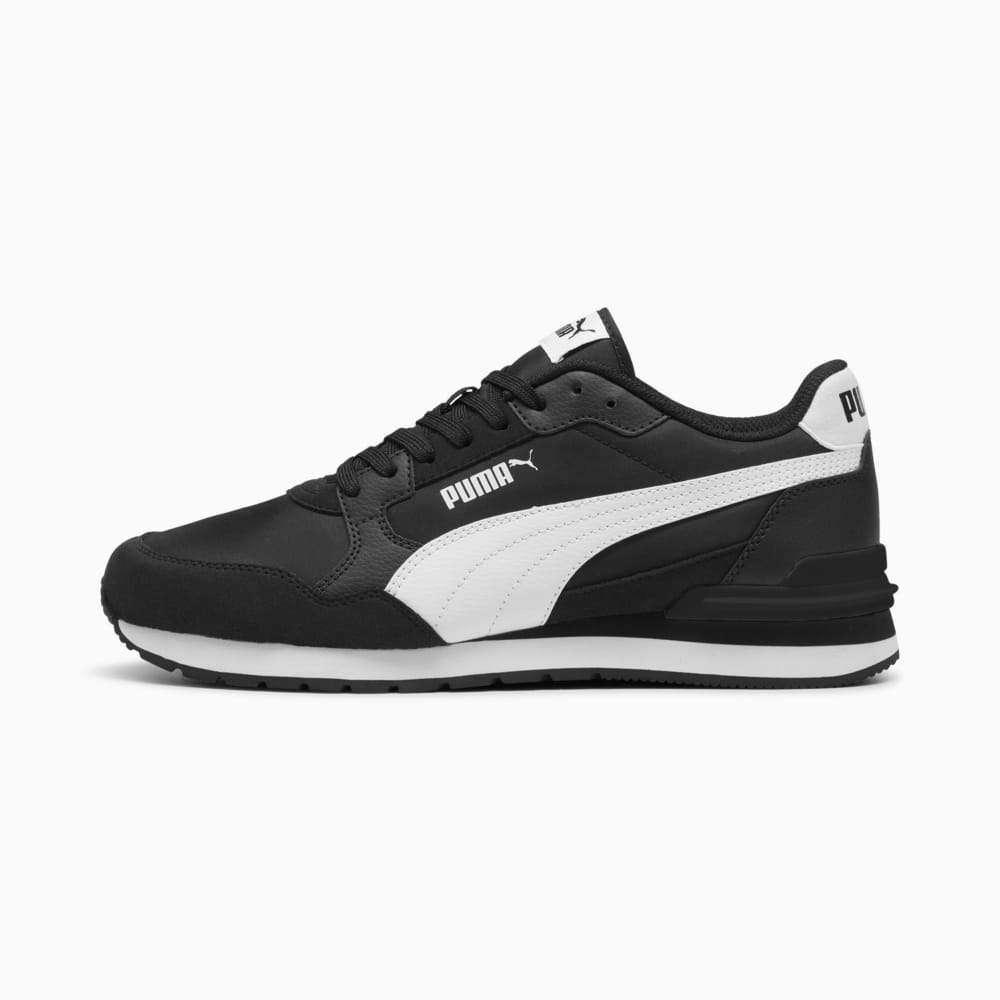 Sneaker runner shop