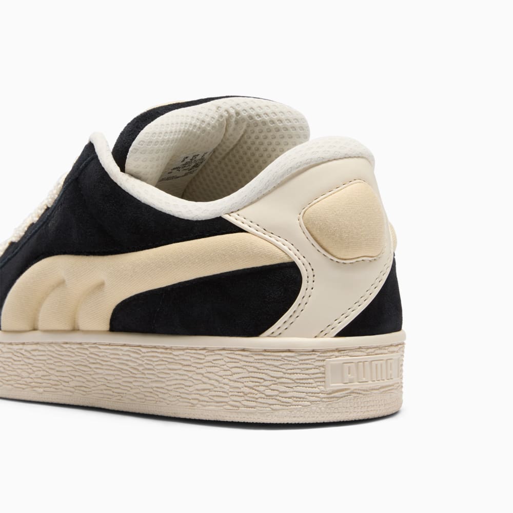 Puma suede negra suela marron top