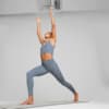 Imagen PUMA Leggings de training estampados Studio Trend para mujer #3