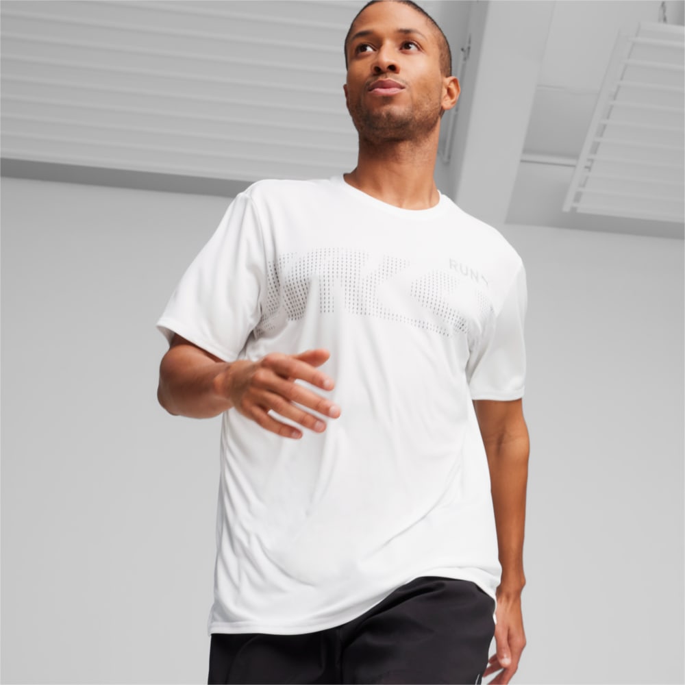 Image PUMA Camiseta Estampada Graphic Tee RUN FAVORITE Masculina #2