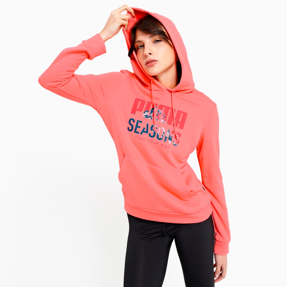 Imagen PUMA Polera gráfica Outdoor Inspired para mujer #2