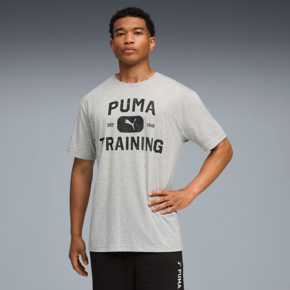 Imagen PUMA Polera holgada Graphics Logo Training para hombre #1