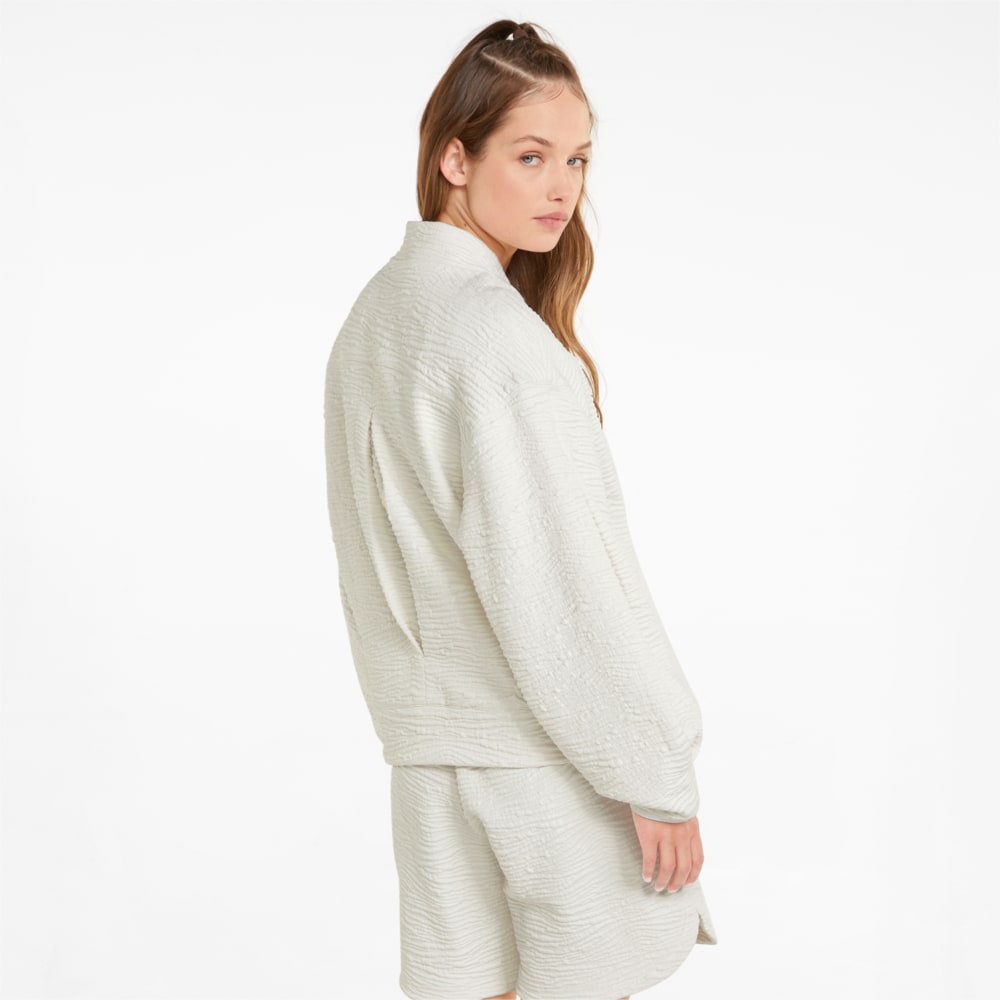 

PUMA - female - Бомбер Snow Tiger Jacquard Women' Bomber Jacket – Puma White –, Белый
