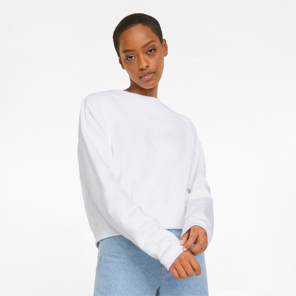 Изображение Puma Свитшот Snow Tiger Boxy Crew Neck Women's Sweater #1: Puma White